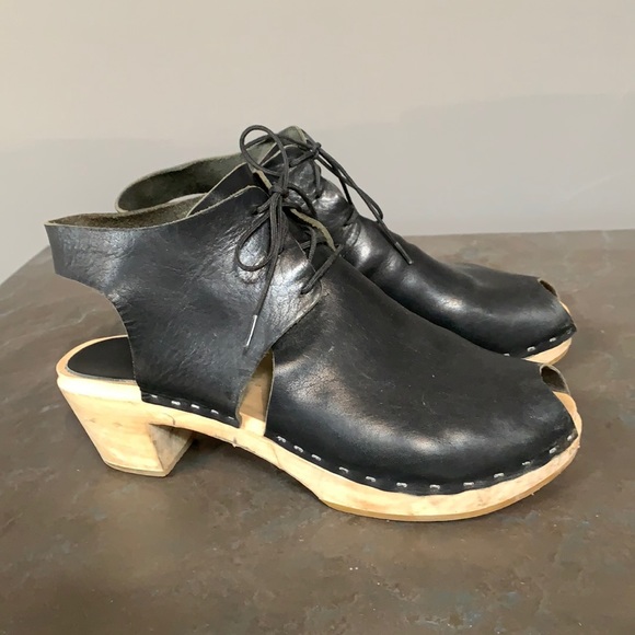 BRYR Shoes - BRYR clogs size 39 (9 women’s)